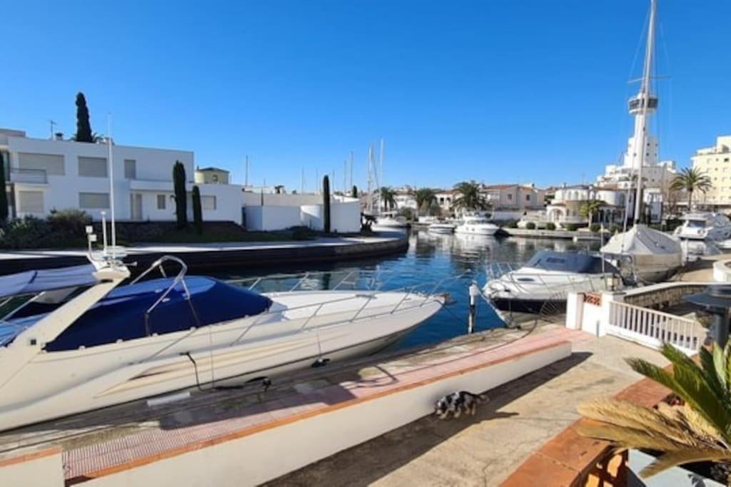 Appartement Terrasse Emplacement N° 1 Empuriabrava Exterior photo